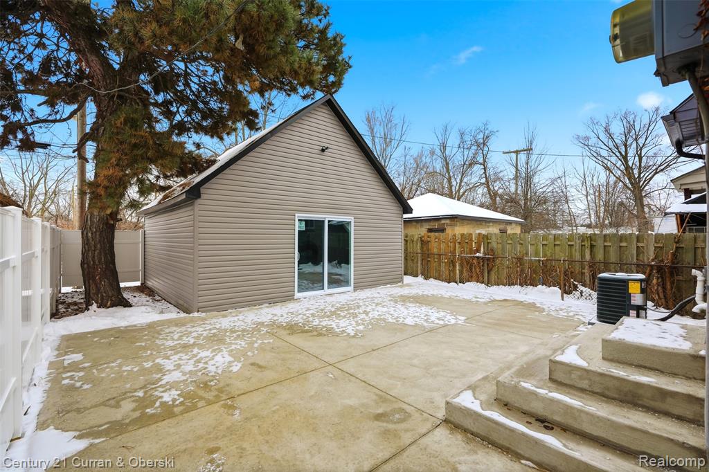 8063 Gartner Street, Detroit, MI 48209 — Photo 35
