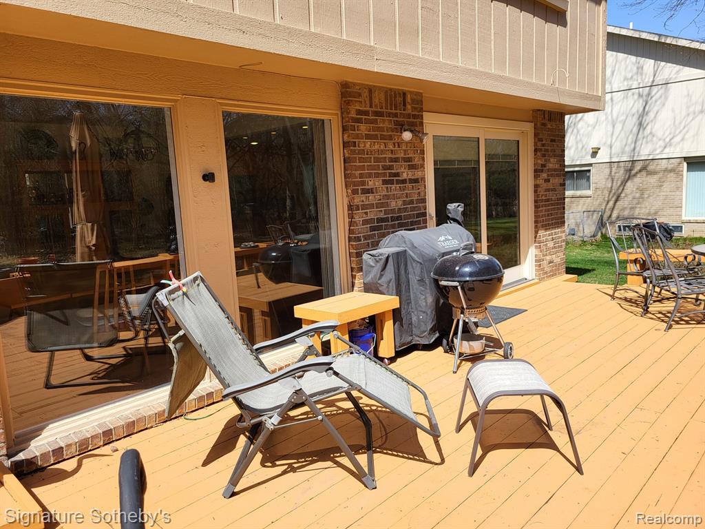 6358 TIMBERWOOD S, West Bloomfield, MI — Photo 9