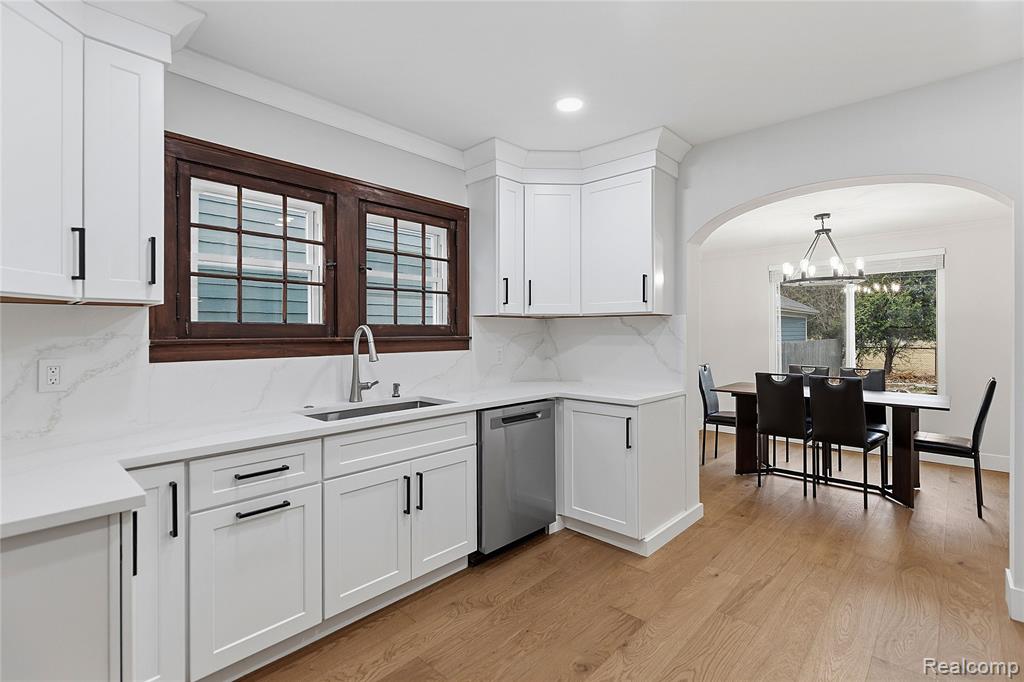 511 Gardenia Avenue, Royal Oak, MI 48067 — Photo 8