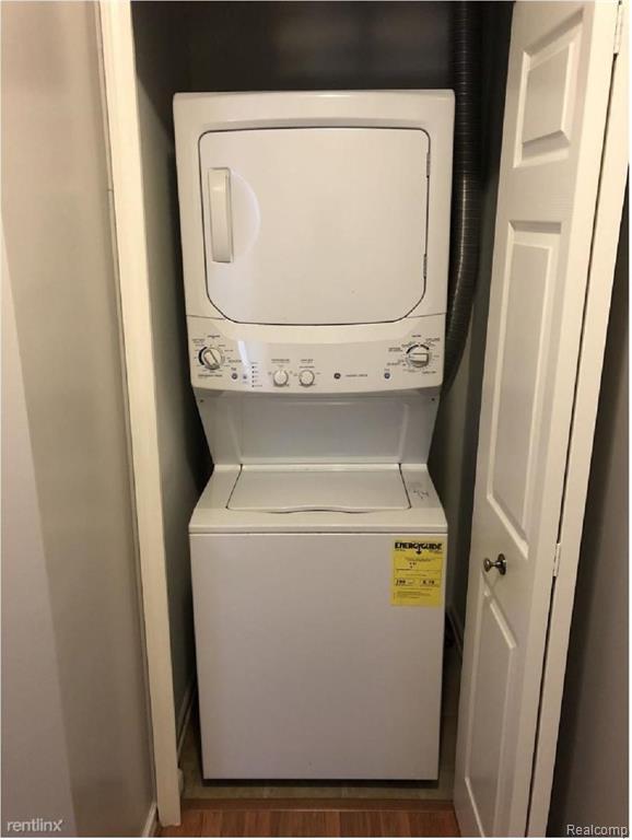 64 W BETHUNE ST # 28 W, Detroit, MI 48202 — Photo 6