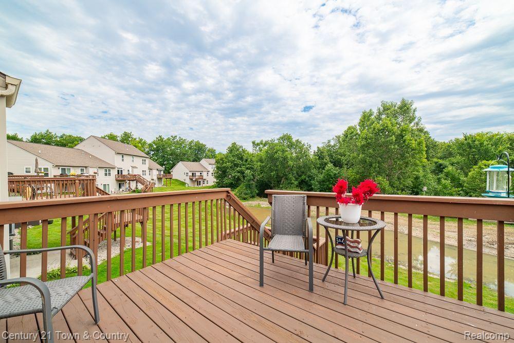 2647 KERRIA Drive, Howell, MI 48855 — Photo 19