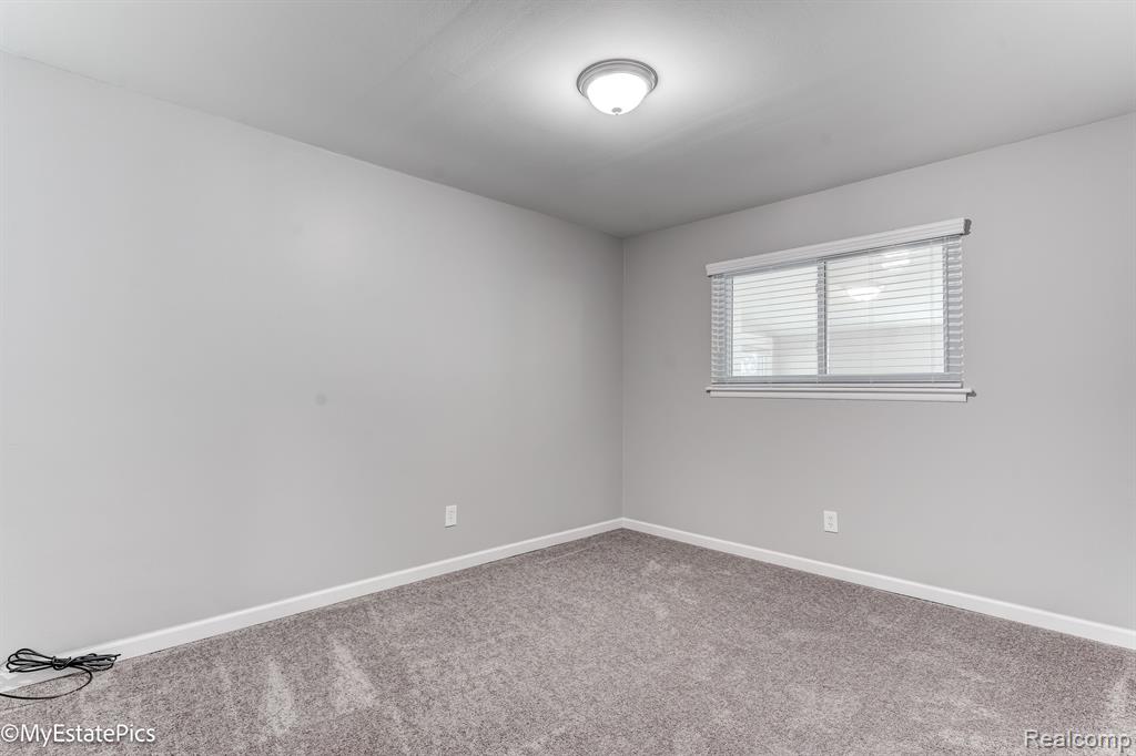 547 S Hawthorne Street, Westland, MI 48186 — Photo 31