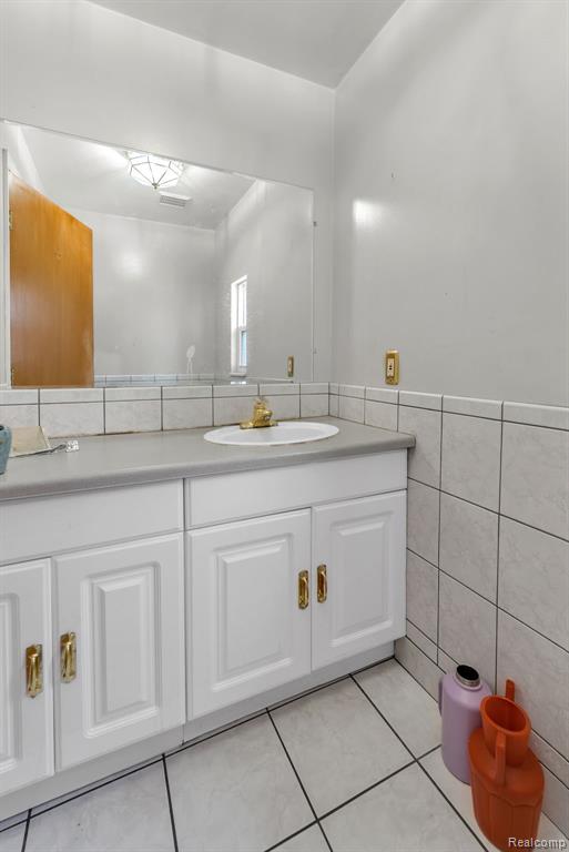 7511 Orchard Avenue, Dearborn, MI 48126 — Photo 26
