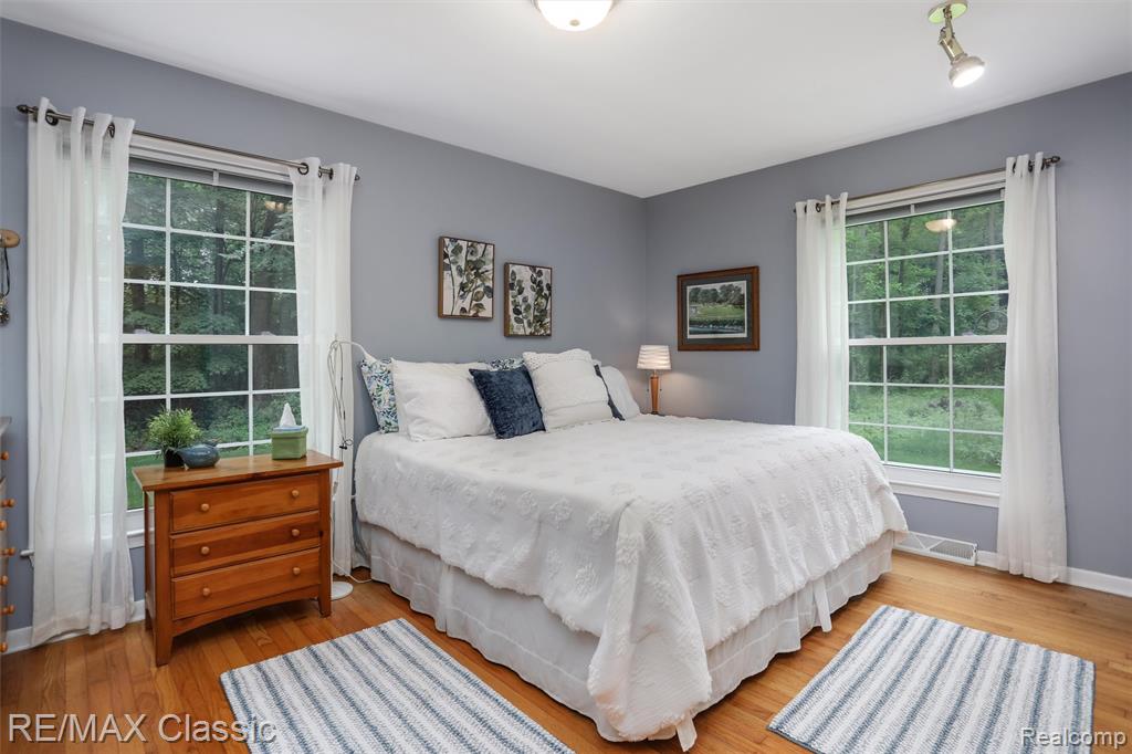 45100 Thornapple Lane, Northville, MI 48168 — Photo 27