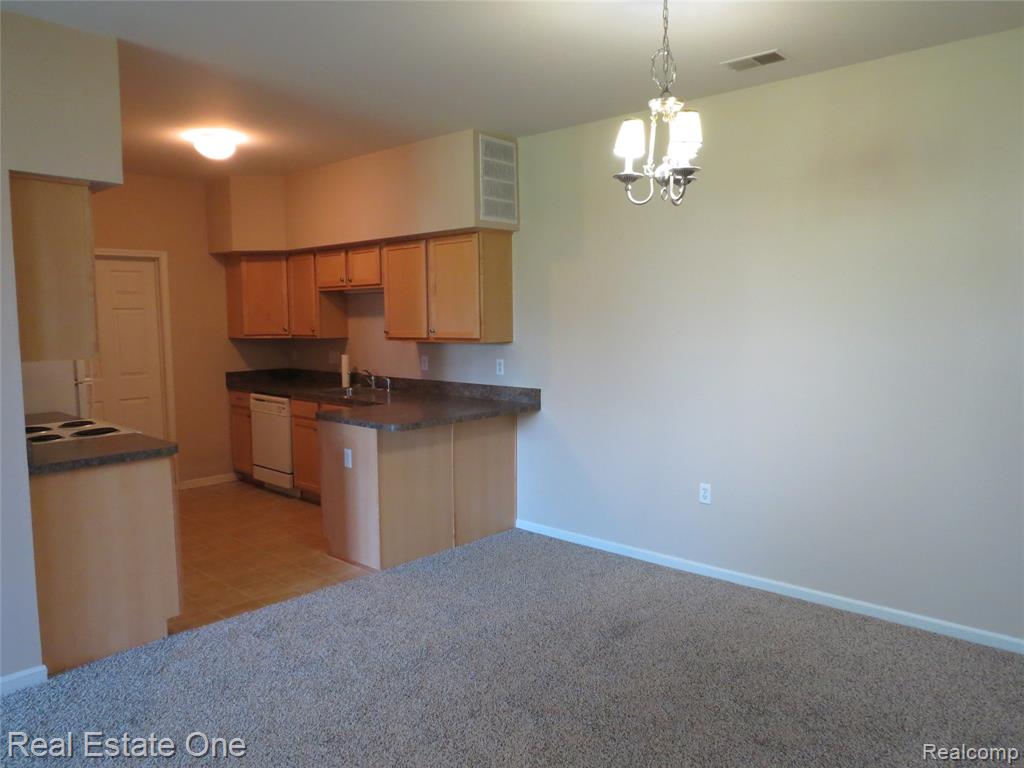 3153 Kneeland Circle, Howell, MI 48843 — Photo 11