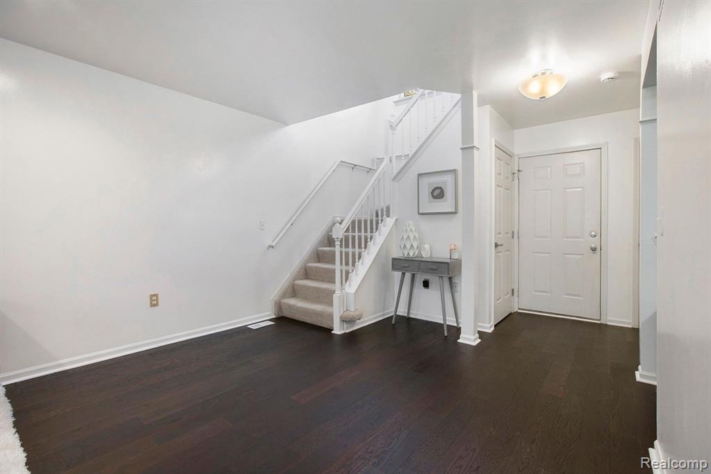3091 AILSA CRAIG Drive, Ann Arbor, MI 48108 — Photo 5