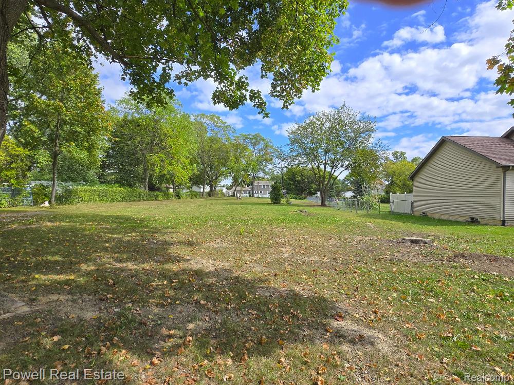 4139 Moulton Drive, Flint, MI 48507 — Photo 2