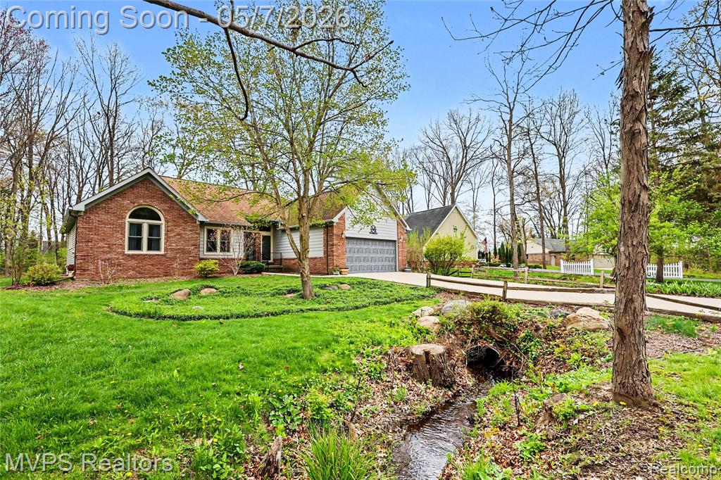 936 Wildbrook Lane, Lake Orion, MI 48362 — Photo 4