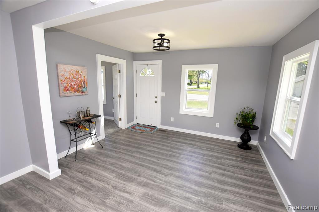 3508 Fern Avenue, Burton, MI 48529 — Photo 2