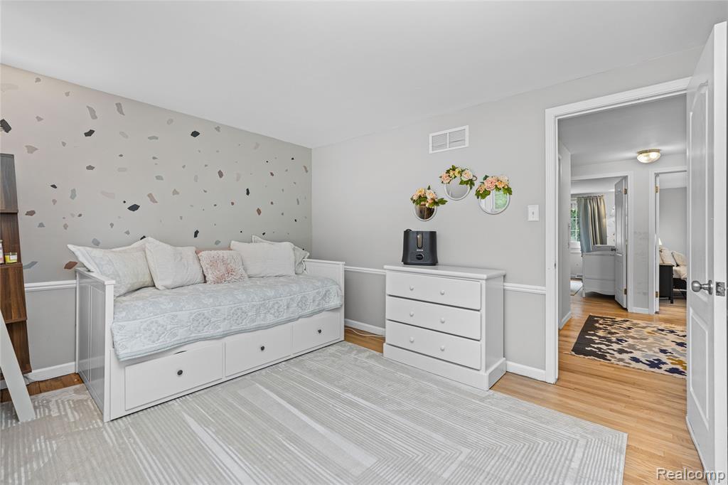 16610 Old Bedford Road, Northville, MI — Photo 30