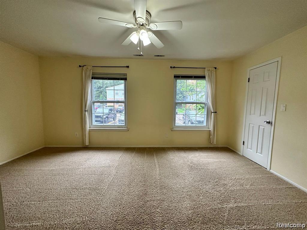 509 E UNIVERSITY Drive, 503, Rochester, MI 48307 — Photo 5
