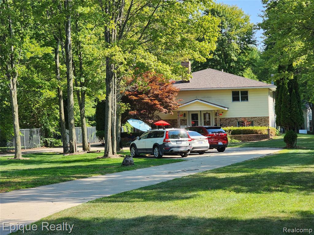 5637 Lapeer Road, Kimball, MI
