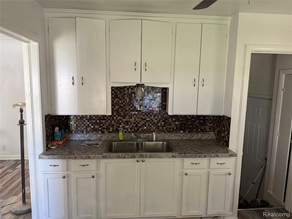 18824 Helen Street, Detroit, MI 48234 — Photo 5