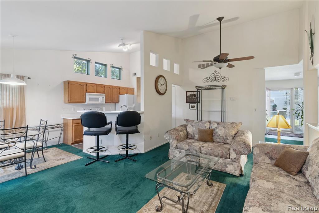6541 Pembrook Drive, Westland, MI — Photo 5