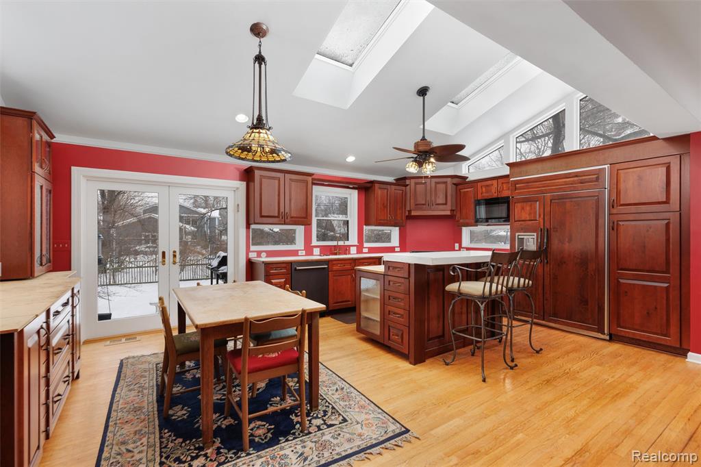 12935 Victoria Avenue, Huntington Woods, MI — Photo 5