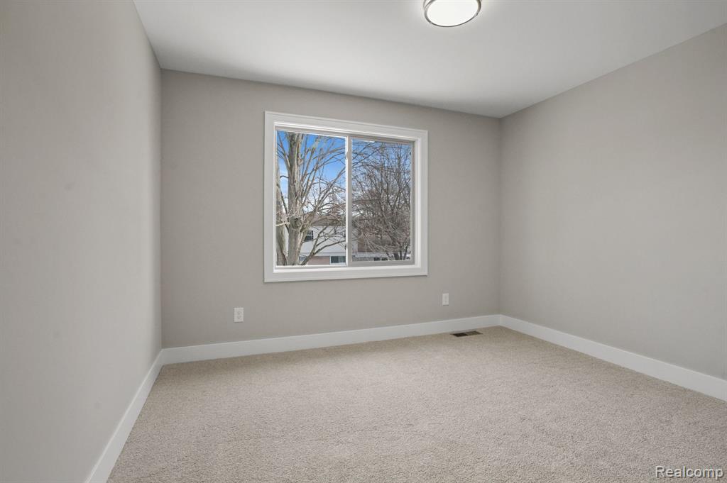 53302 Zachary Drive, Chesterfield, MI 48047 — Photo 28