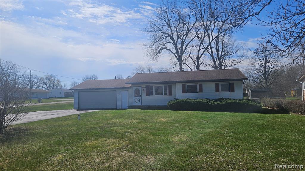 4439 Ryant Drive, Flint, MI 48507 — front exterior