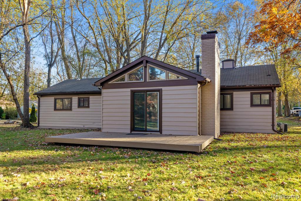 8695 Pacton Drive, Shelby Twp, MI 48317 — Photo 33