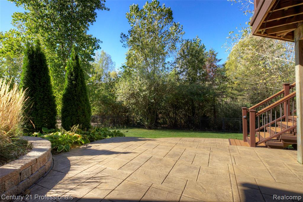 1331 Yosemite Valley Drive, Milford, MI 48381 — Photo 59