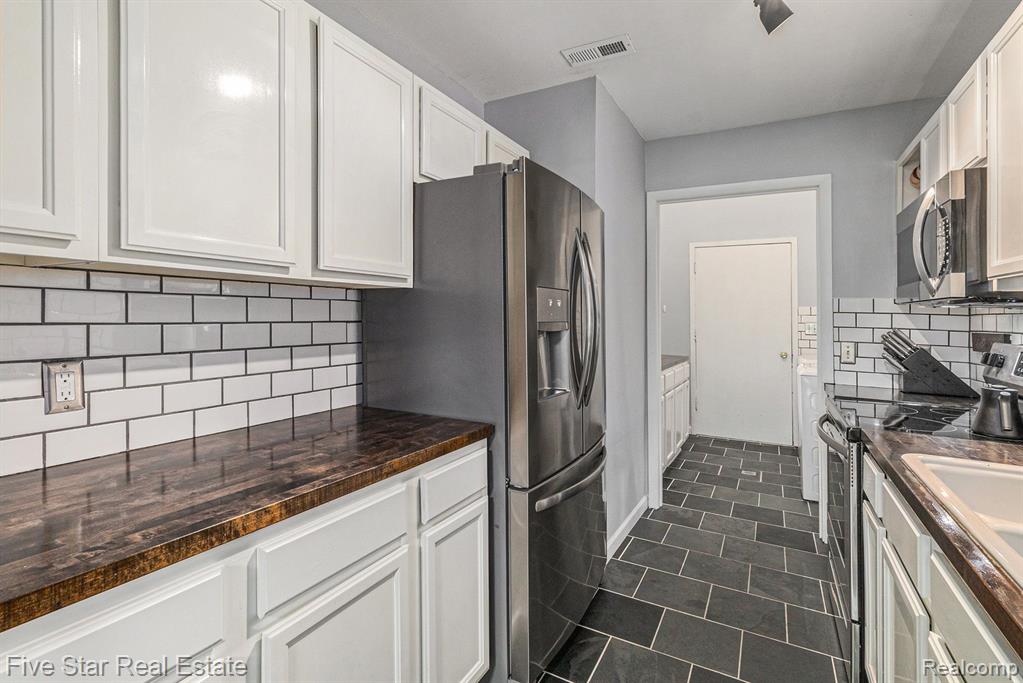 3171 Lakehaven Drive, Ann Arbor, MI 48105 — Photo 11