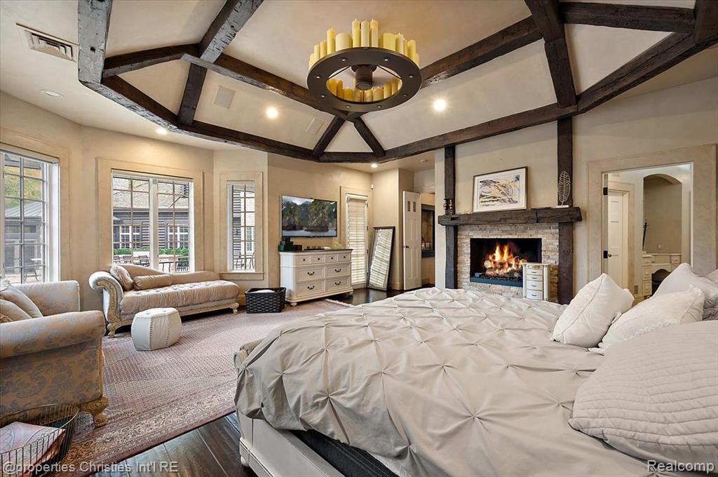 3701 Northwood, West Bloomfield, MI, 48324