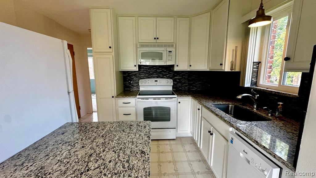 29480 HOOVER Road, Warren, MI 48093 — Photo 5