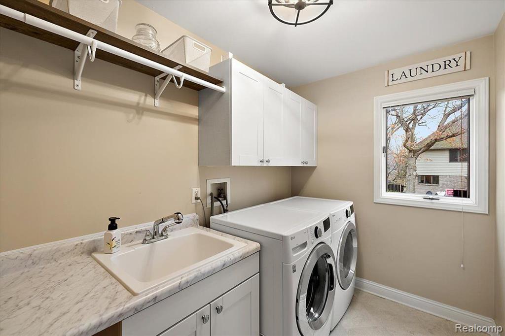 4250 SAINT ANDREWS Street, Howell, MI 48843 — Photo 32