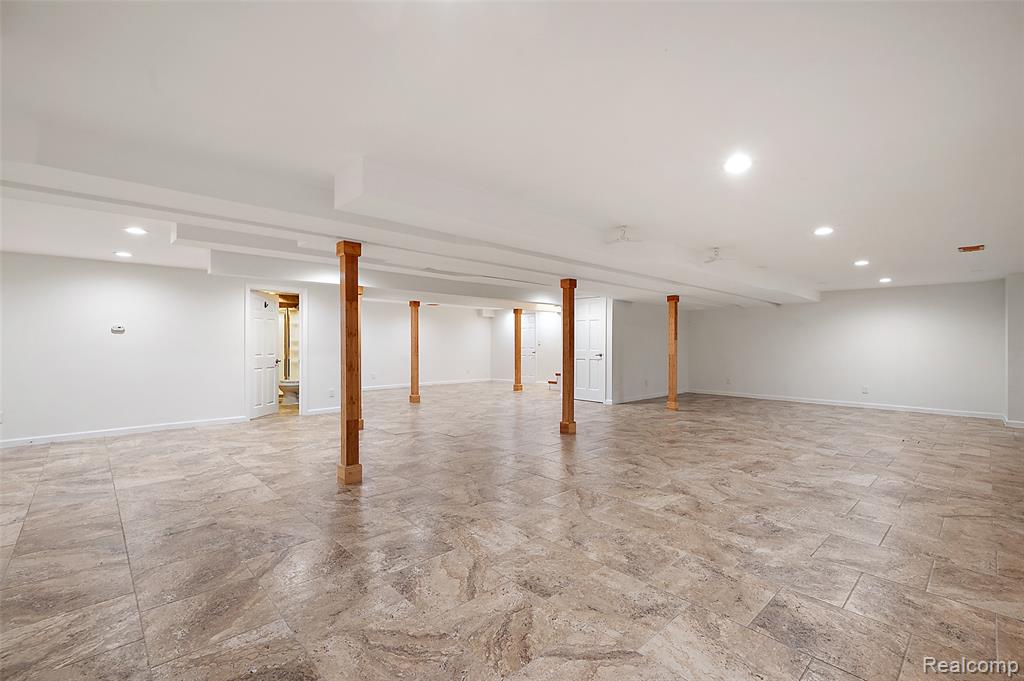 5353 W Bloomfield Lake Road, West Bloomfield, MI 48323 — Photo 51