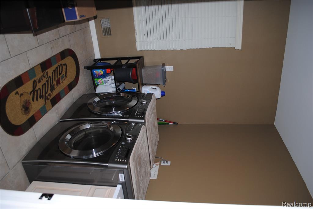 1271 Tulberry Circle, Rochester, MI 48306 — Photo 29