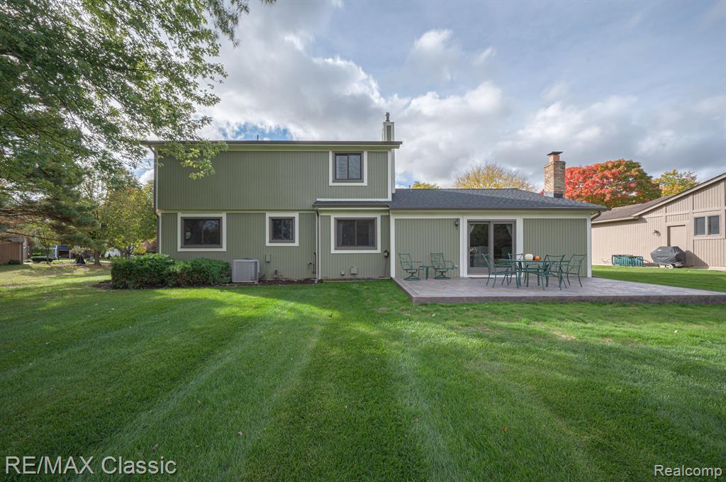 25884 BUCKMINSTER Drive, Novi, MI — Photo 19