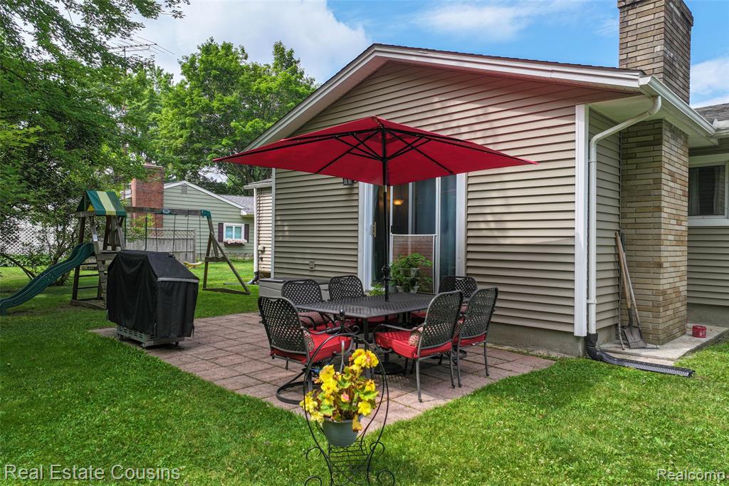8419 Belle Bluff Drive, Grand Blanc, MI 48439 — Photo 23