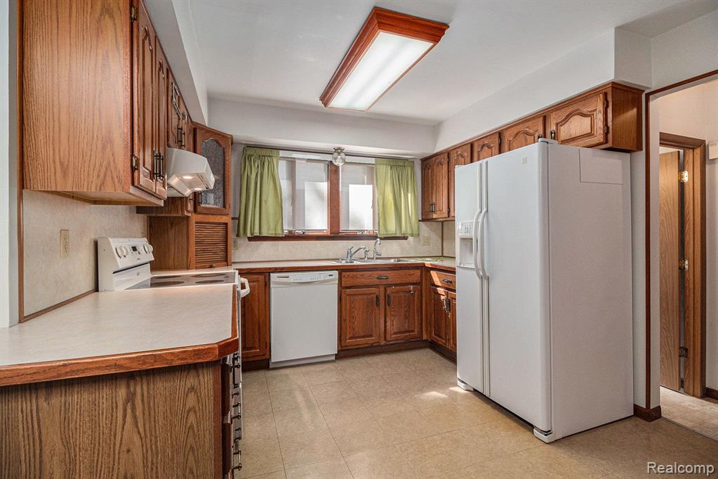 506 SPRINGBROOK, Saline, MI 48176 — Photo 9