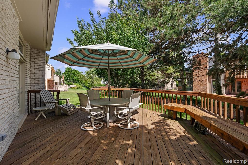 4771 Mada Court, West Bloomfield, MI — Photo 26