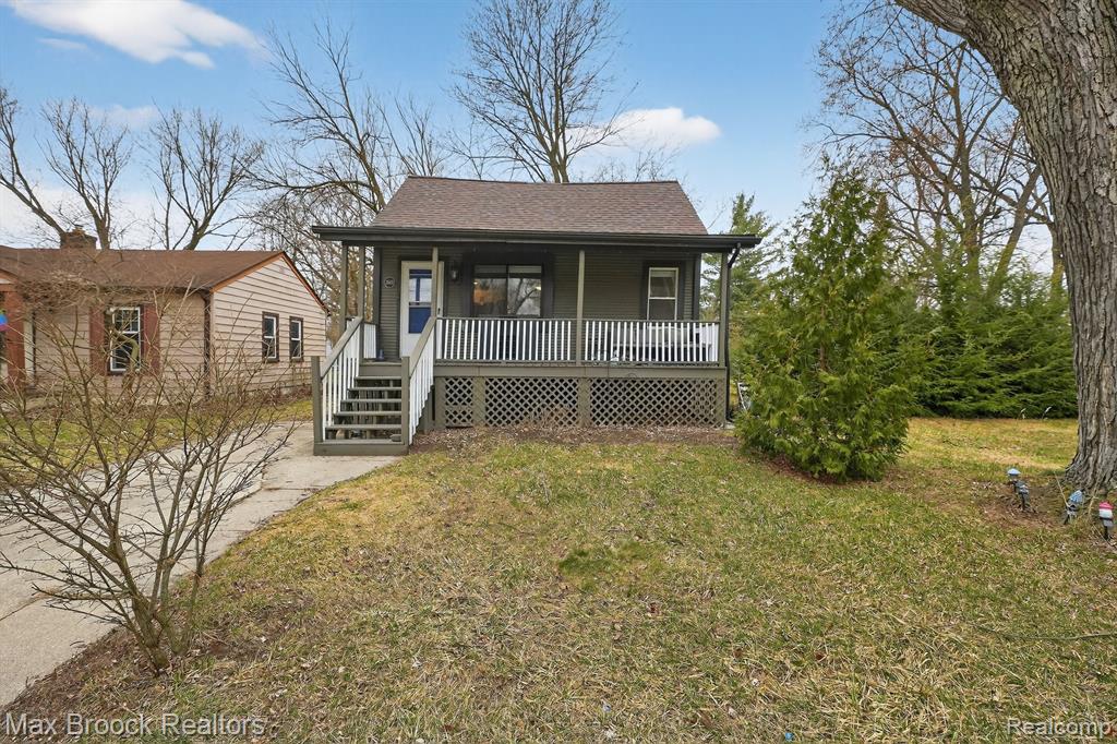 21631 Tulane Avenue, Farmington, MI 48336 — Photo 2