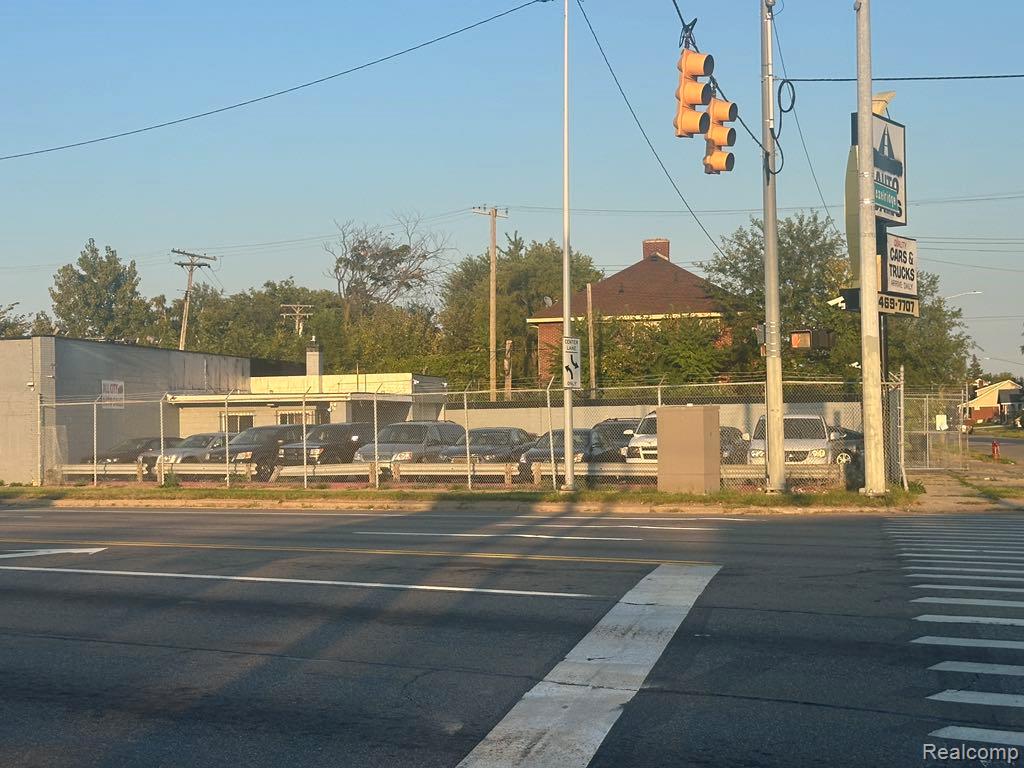 13400 GRATIOT Avenue, Detroit, MI 48205 — Photo 3
