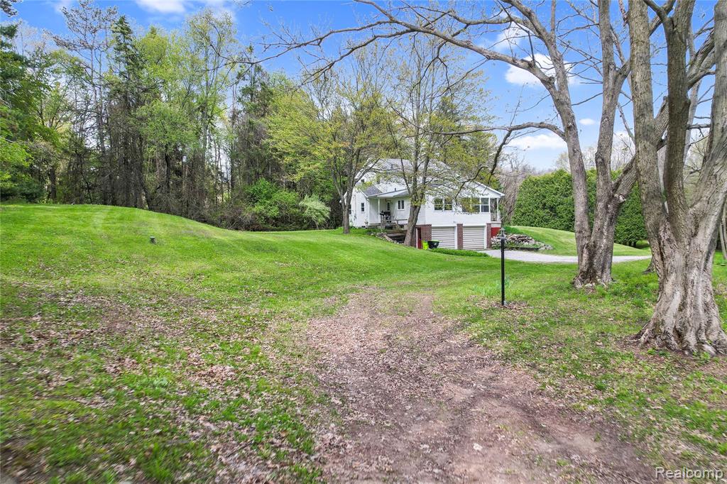2300 Old Plank Road, Milford, MI 48381 — Photo 30