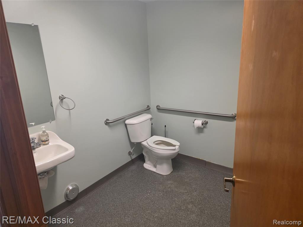 672 N MILFORD RD Road, Highland, MI — Photo 14