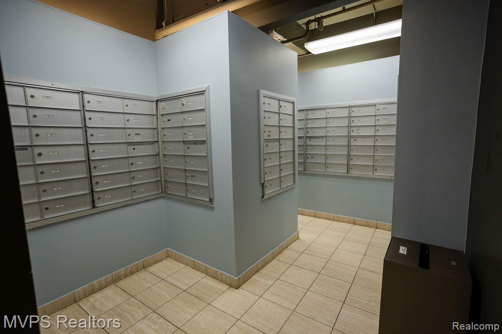 6533 E JEFFERSON Avenue, 137, Detroit, MI 48207 — Photo 17
