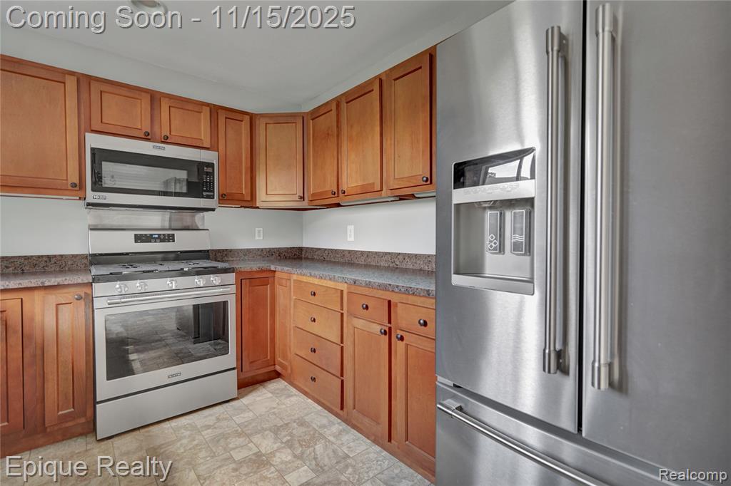 1920 Kenneth F Brown Court, Imlay City, MI 48444 — Photo 11