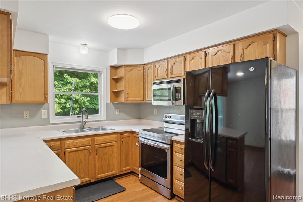 4837 Clyde Road, Howell, MI 48855 — Photo 8