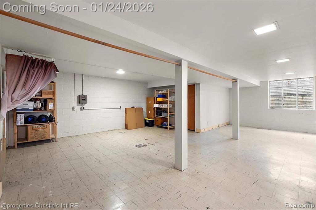 765 Barrington Road, Grosse Pointe, MI 48230 — Photo 37