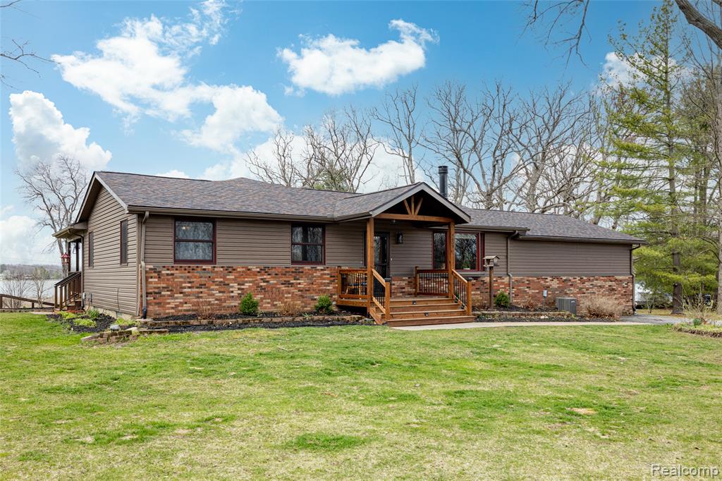 4609 Parker Drive, Howell, MI 48843 — Photo 2