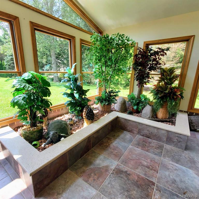 6380 E Pierson Rd Road, Flint, MI 48506 — Photo 7