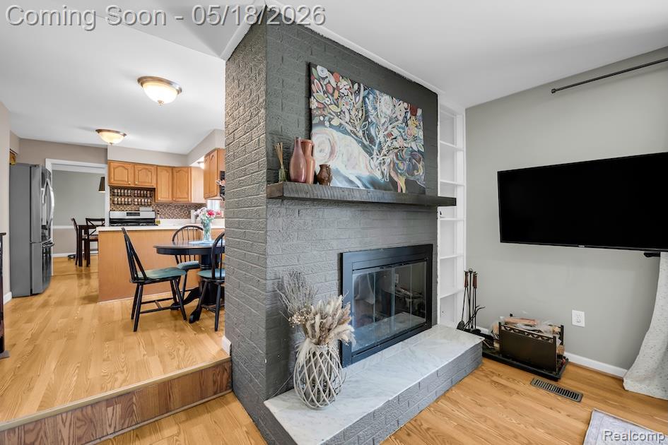693 Langley Boulevard, Clawson, MI — Photo 10
