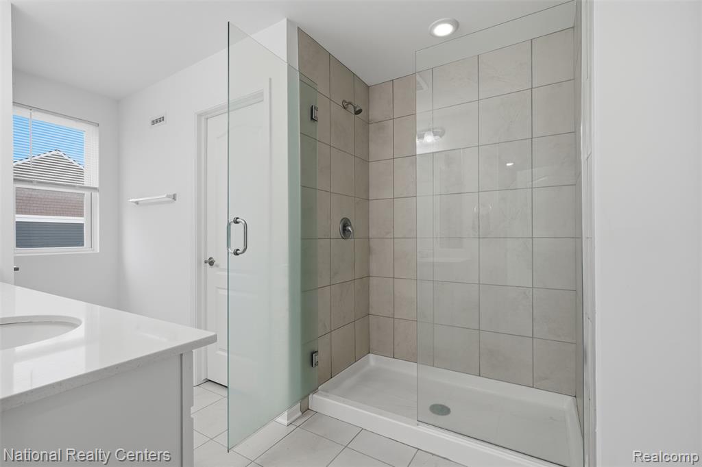 43034 Atwood Avenue, Novi, MI — Photo 18