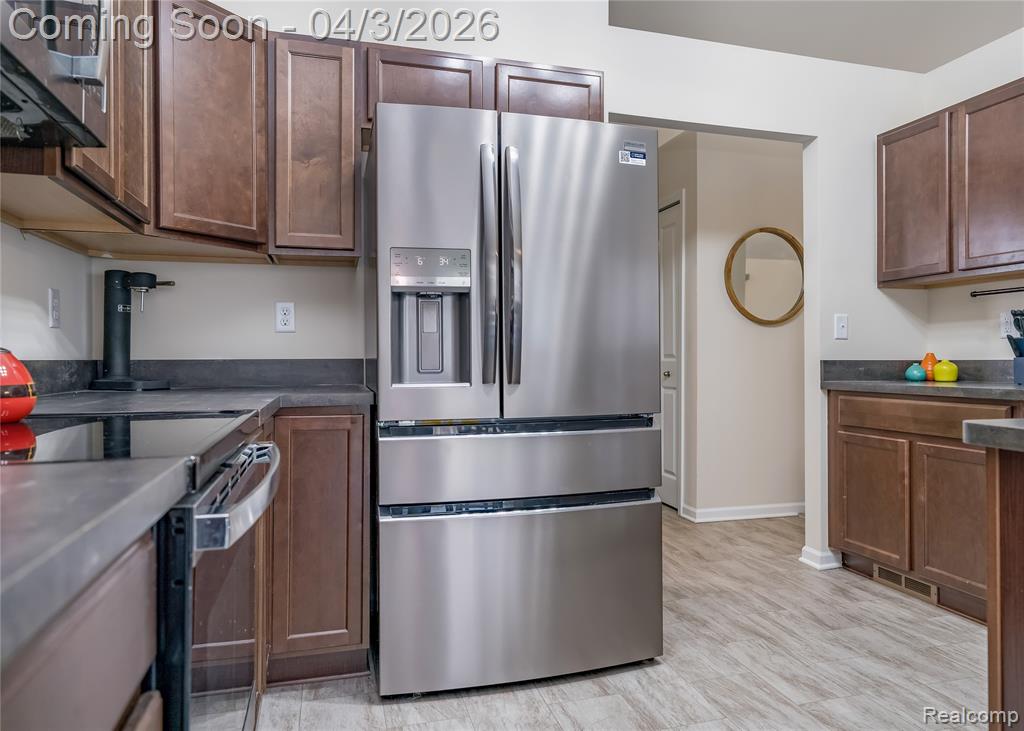17786 Woodstock Court, Romulus, MI 48174 — Photo 10