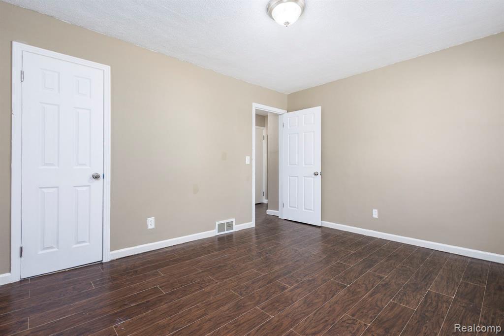 8360 FREDA Street, Detroit, MI 48204 — Photo 21