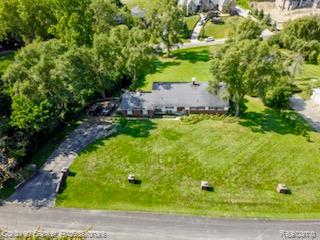 3260 Chickering Lane, Bloomfield Hills, MI 48302