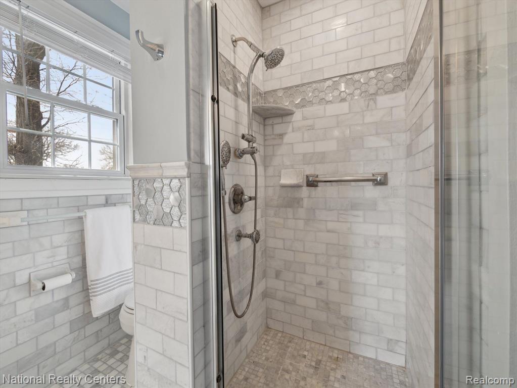 422 HENDRIE Boulevard, Royal Oak, MI 48067 — Photo 25