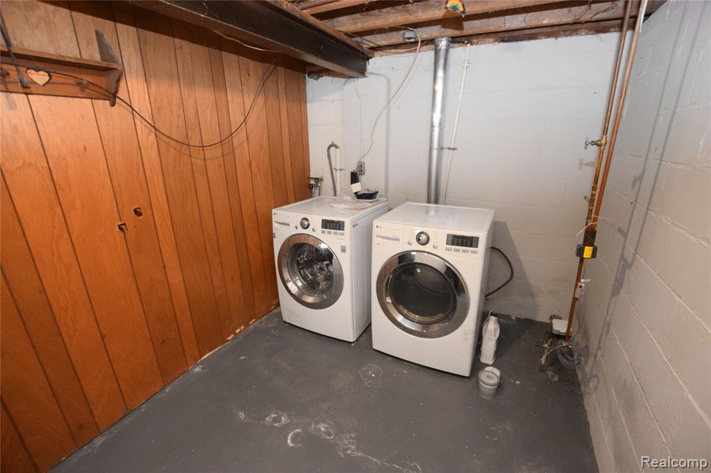 420 Burroughs Avenue, Flint, MI 48507 — Photo 13